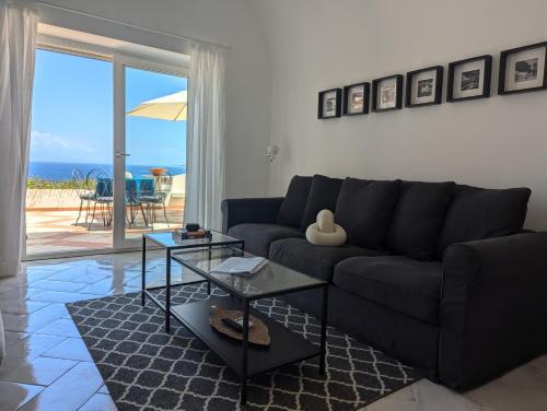 Marina Grande Apartment | Sea Breeze Retreat: Casa Dilà with Oceanfront Views