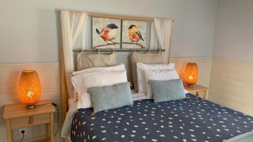 Feteiras House | Relax at Casa do Açor with Oceanfront Views and Pool