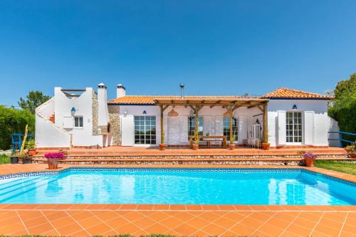 Aljezur Villa | Discover Casa do Celeiro: Family-Friendly with a Pool