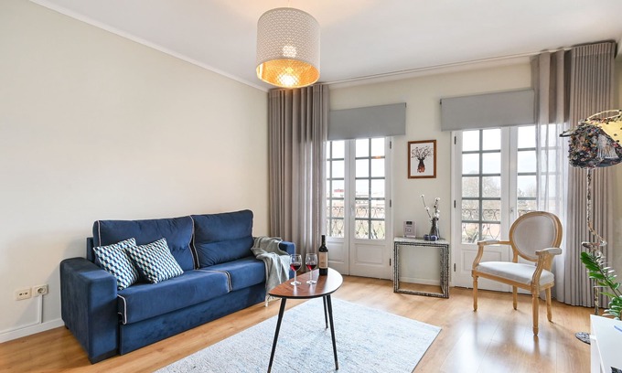 Braga Apartment | Exceptional Sé Apartamentos Casa do Chafariz with Balcony
