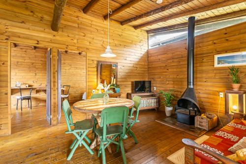 Pinheira House | Family-Friendly Stay at Casa do Cumbata with Pets Welcome