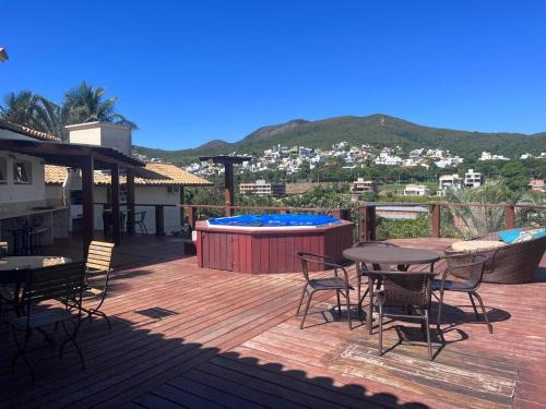 Capitolio House | Unforgettable Casa do Deck with Ocean View & Pool Access