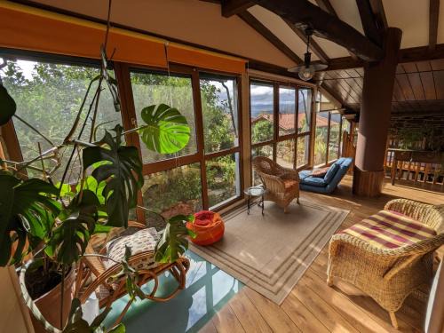 Francos House | Idyllic Casa do Estevo: Oceanfront Retreat with 9.9/10 Rating
