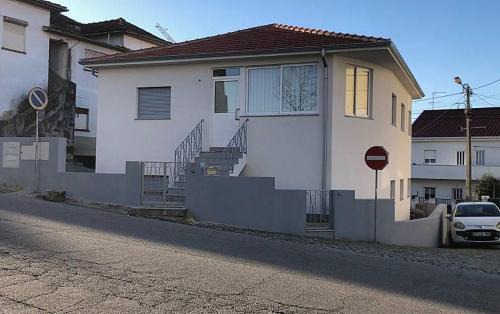 Casteloes de Cepeda House | Child-Friendly Retreat at Casa do Meio - Rated 8.9/10