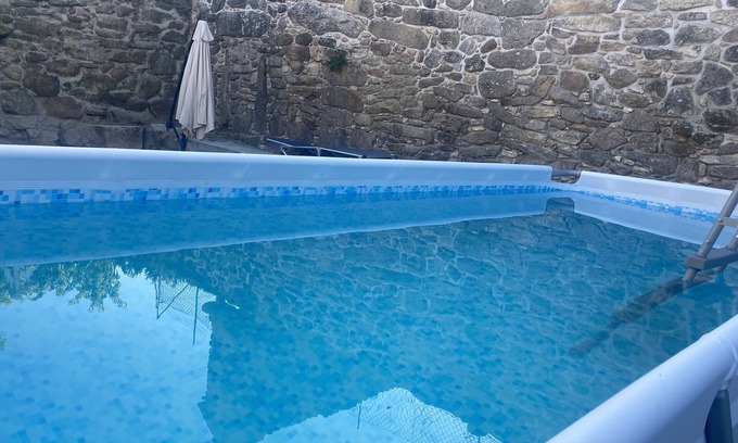 Pasarela House | Relax at Casa do Miguelo with Oceanfront Pool Access