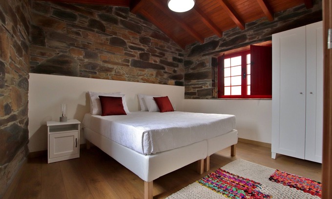 Proenca-a-Nova Cottage | Casa do Ocreza - Relaxing Country House with Ocean Views