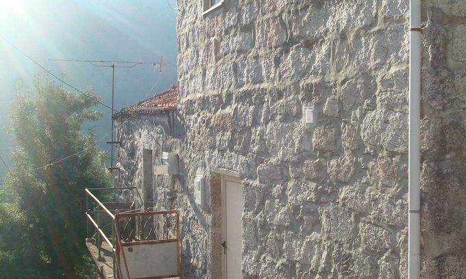 Cabril House | Guest Rated 10/10: Casa do Palheiro with Pool & Spa