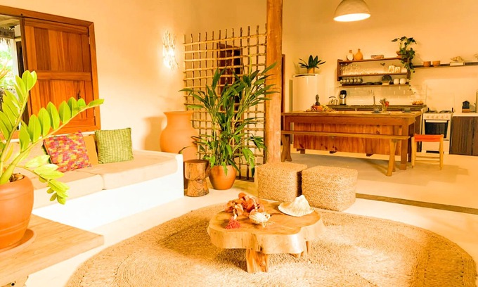Atins House | Cozy Casa do Pescador Atins with Oceanfront Pool & Spa