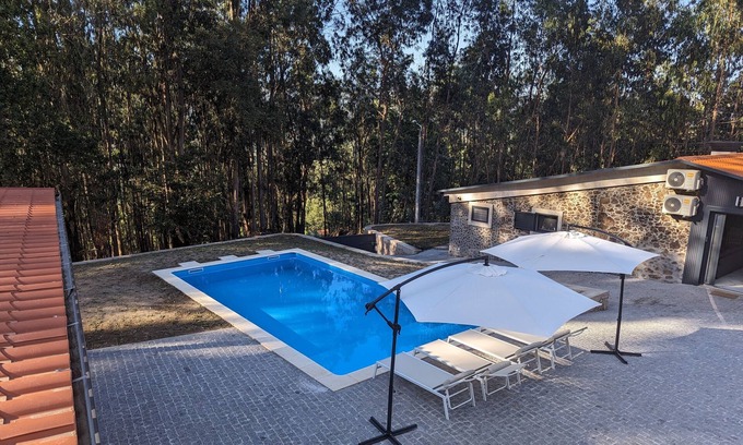 Vila Verde House | Pet-Friendly Family Retreat at Casa do Pico
