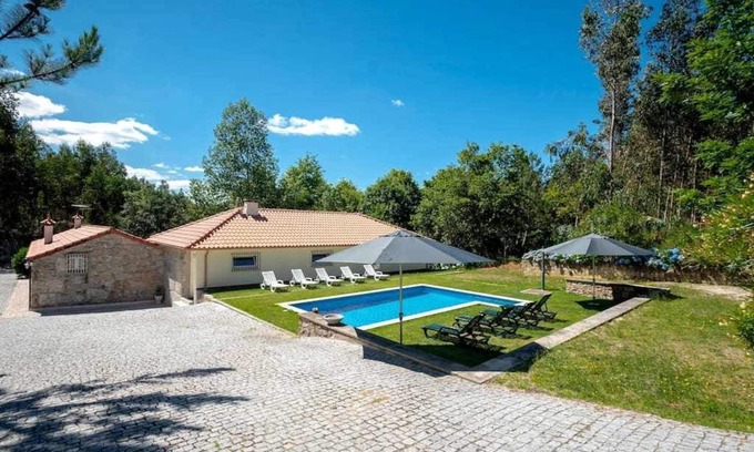 Celorico de Basto House | Discover Casa do Pioledo: A Haven with Spa & Pool