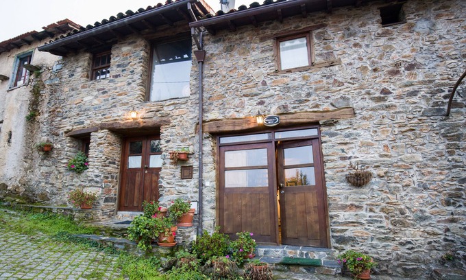 Braganca Cottage | Relax at Casa do Pomar - Rural Retreat with Spa & Breakfast