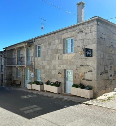 Bolano House | Family-Friendly Comfort at Casa Do Queixeiro Hotel