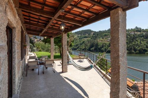 Bitetos House | Oceanfront Comfort at Casa do Rio - Guest Rated 9.8