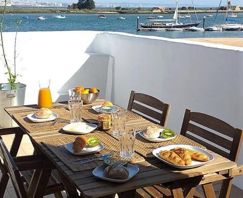 Seixal Apartment | Cozy Casa do Rio - Riverside House with 9.3/10 Rating