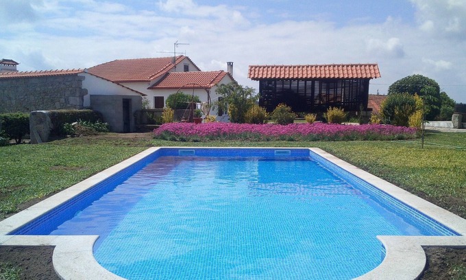 Aldreu House | Unforgettable Stay at Casa do Souto with Oceanfront Views
