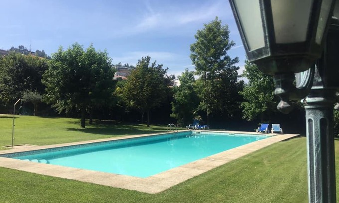 Guimaraes House | Discover Casa do Telhado: Family-Friendly Oceanfront Escape