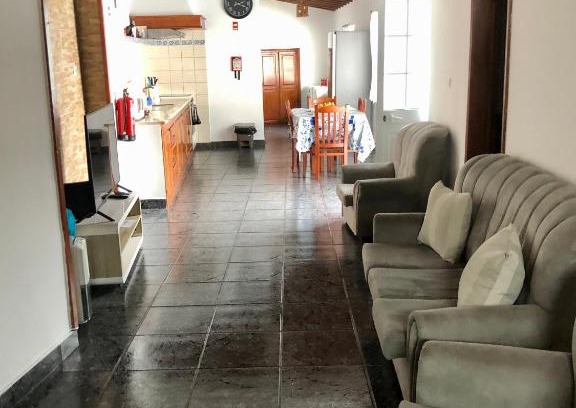 Faial Da Terra House | Discover Casa do Vermelho: Pet-Friendly Oceanfront Retreat
