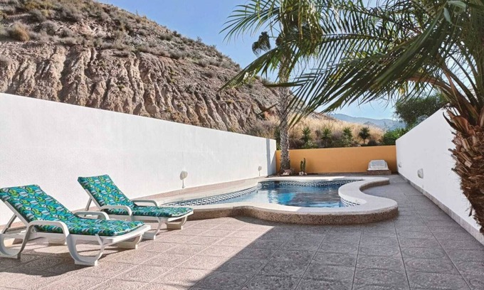 Mazarron House | Casa Dolce Vita: Family-Friendly Escape with Ocean Views