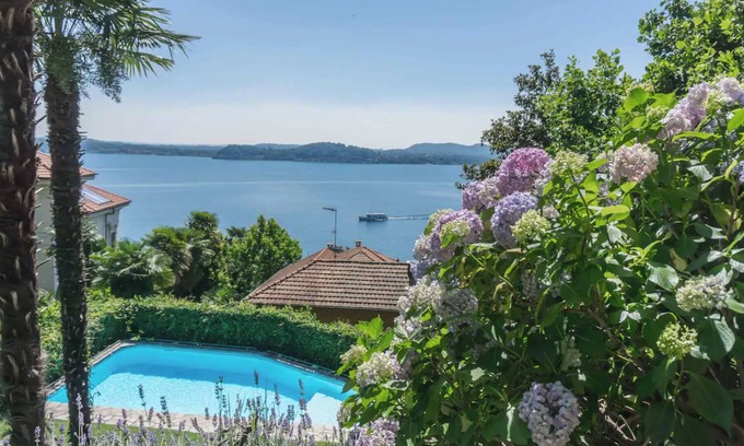 Belgirate Apartment | Relax at Casa Dolce Vita: Oceanfront Getaway Awaits