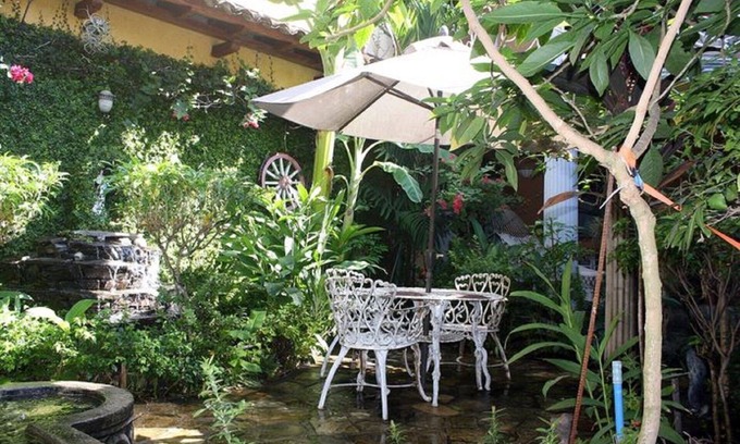 Granada House | Discover Casa Don Carlos: A Colonial Retreat by the Ocean