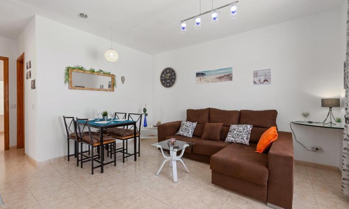 Playa Honda Apartment | Pet-Friendly Stay at Casa Donna - Rated 8.4/10 by Guests