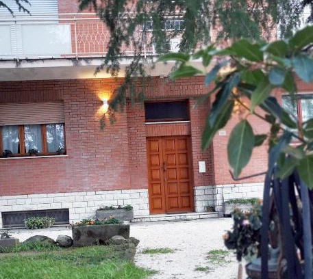 Quartiere Dismano House | Discover Casa Dora: Pet-Friendly Retreat with Top Reviews