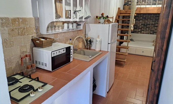 Eforie Sud Apartment | Pet-Friendly Casa Doros: Perfect for Families & Guests