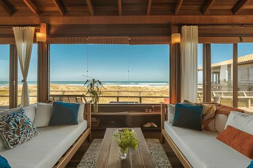 Barra de Ibiraquera House | Oceanfront Bliss at Casa dos Imbês - 10/10 Guest Rated