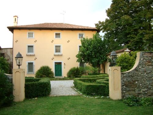 Corno di Rosazzo Bed & Breakfast | Unforgettable Stay at Casa Due Tigli B&B - Rated 10/10