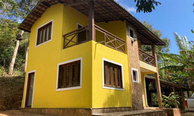 Northeast Region House | Pet-Friendly Casa Duplex Amarelo with Pool for Families