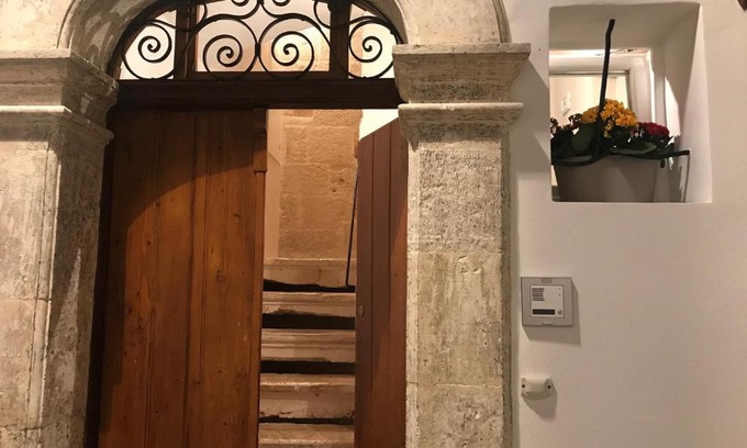 Centro Storico Bed & Breakfast | Family-Friendly Retreat at Casa e Bottega - Rated 9/10