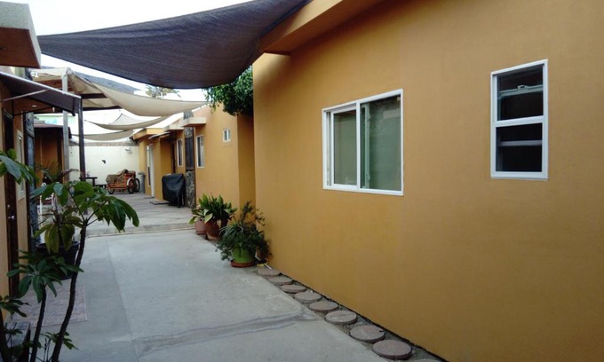 Valle Dorado House | Affordable Family Retreat at Casa Edka with Breakfast