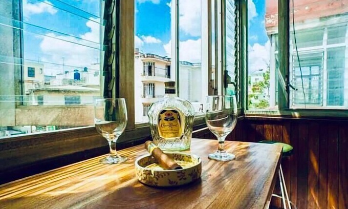 El Vedado House | Discover Casa Eduardo Linea: Family-Friendly with Spa Access