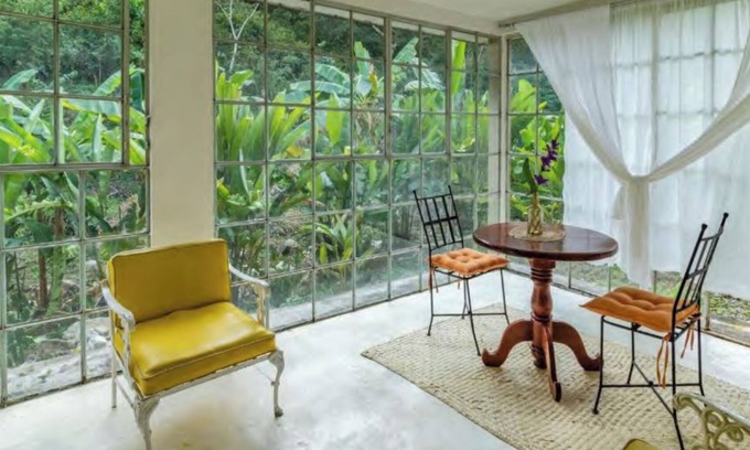 Xilitla Hotel | Relax at Casa Edward with Pool, Spa & Family Amenities
