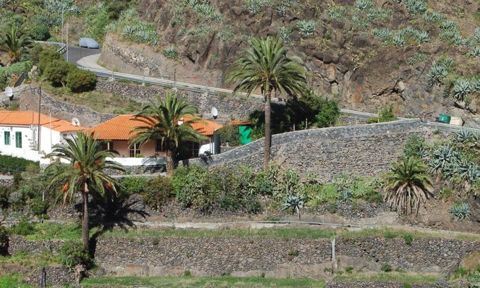 San Sebastian de la Gomera House | Discover Casa el Anden: Cozy Retreat for Families & Pets