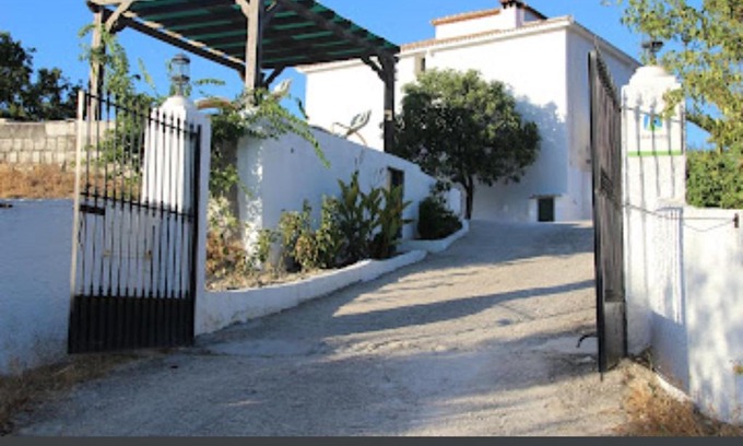 Martos Bed & Breakfast | Oceanfront Casa el Castano: 9.3/10 with Pool & Restaurant