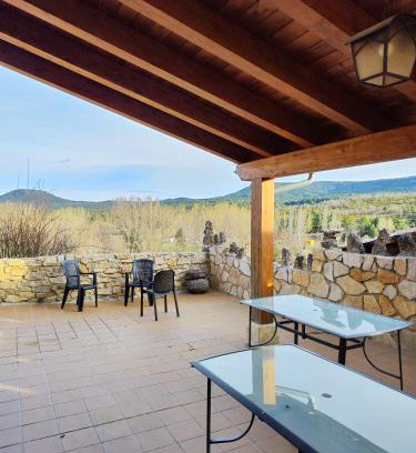 Una Apartment | Discover Casa el Escalerón: Pet & Child Friendly Haven