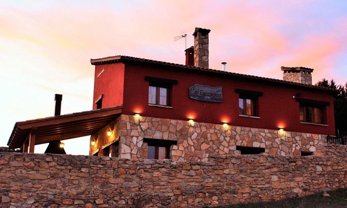 Una House | Casa el Escalerón | Patio with views, barbecue and fireplace