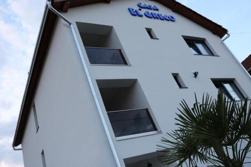 Agnita Apartment | Eco-Friendly Retreat at Casa El'Greco - Guest Rated 10/10