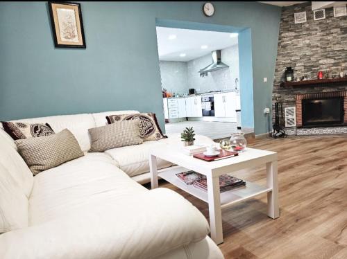 Trijueque House | Relax at Casa El Mirador: Oceanfront Retreat with Pool