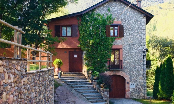 Bor Ski Chalet | Discover Casa El Molí de Bor: Guest Rated 9.8 in Cerdanya