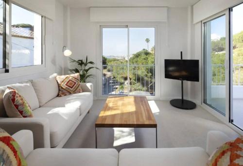 Caleta de Velez House | Child-Friendly Stay at El Retiro, 365-Rentals - 4-Star Comfort