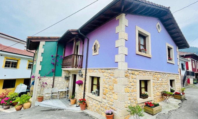 Sobrepiedra House | Discover CASA EL RUBIO: Family-Friendly Retreat Awaits