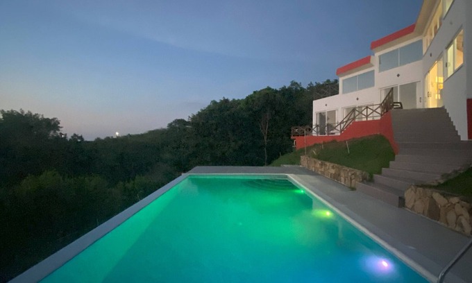 Tubara House | Discover Casa el Susurro: Pool, Spa & Pet-Friendly Stay