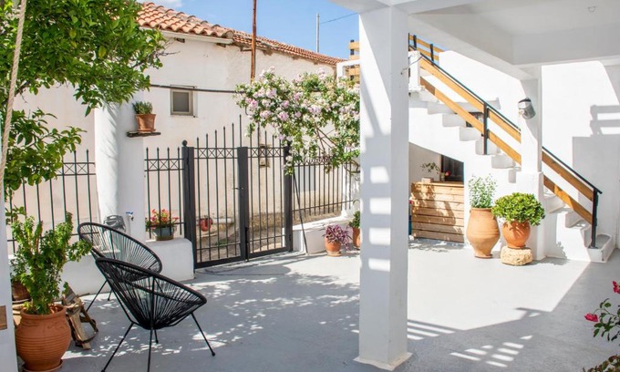 Plokamiana Apartment | Family-Friendly Stay at Casa Elafonisi N1 - Rated 8.7/10