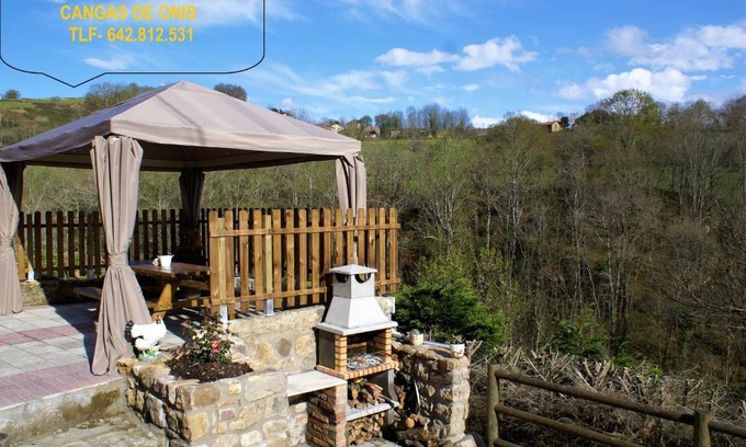 Cangas de Onis House | Casa Elena: Pet-Friendly Retreat in Cangas de Onis