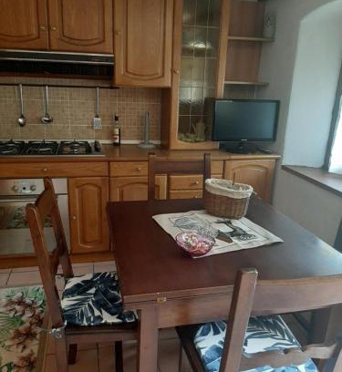 Martinet Apartment | Pet-Friendly Casa Elena: Guest Rated 9.4/10