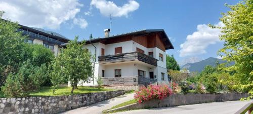 Pieve di Cadore Apartment | Family-Friendly Getaway at Casa Elena Awaits You