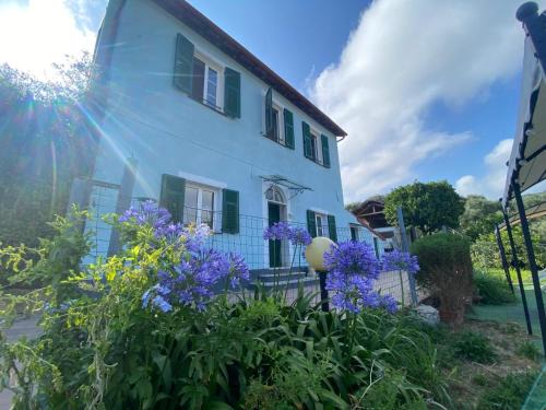Artallo House | Discover Casa Elvira: Family & Pet Friendly Retreat