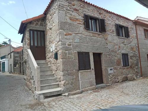 Boticas House | Family-Friendly Retreat at Casa em Atilhó - Boticas